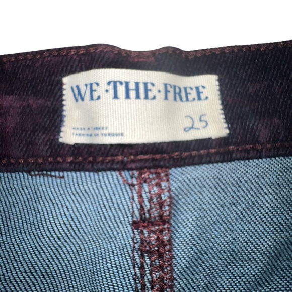 We The Free First Class Relaxed Straight Flocked Jeans Wine Tasting size 25 NWT - Picture 7 of 16
